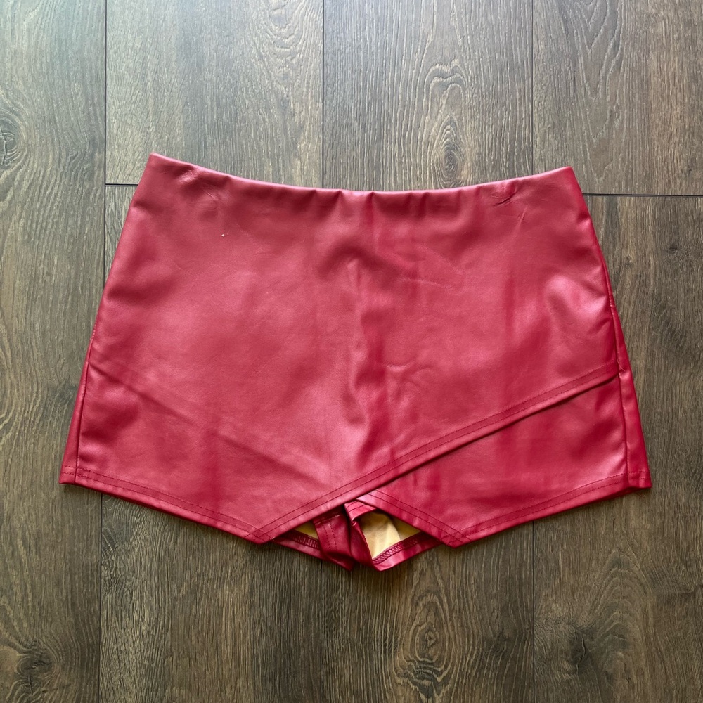 Pants Store Faux Leather Skort